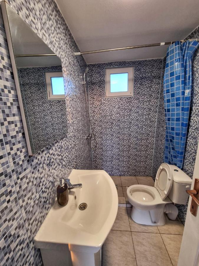 Cabana Varad Coronini Moldova Veche Eksteriør bilde